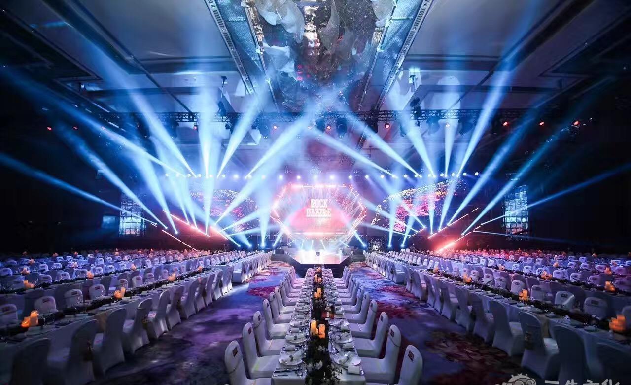 【活動策劃】撰寫畢業晚會主題活動策劃方案需要包含哪些內容？