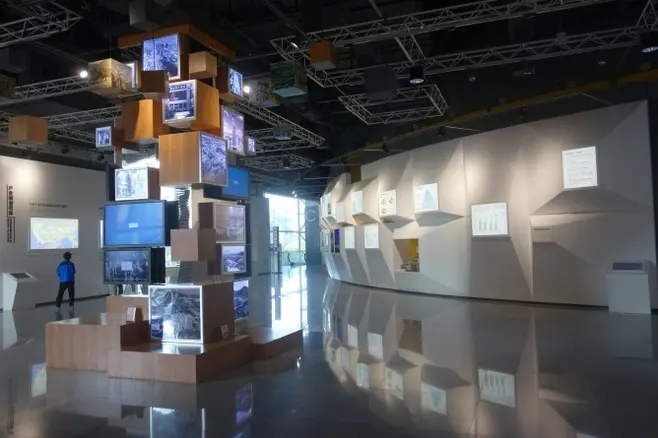 展廳設(shè)計(jì) ， 展廳 ， 鑫時(shí)空