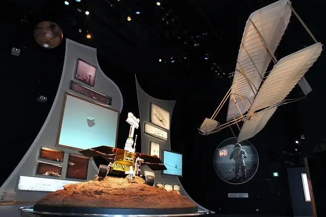 展廳設(shè)計 ，展廳 ，鑫時空