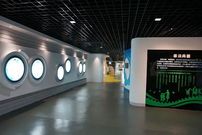 如何確定展會設(shè)計的布局風格